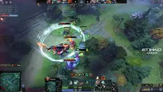 Attacker Kunkka casually wins a 1v4