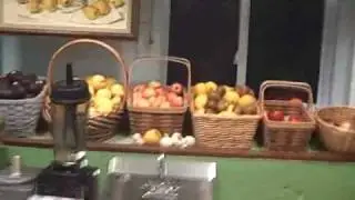 Rainbow Garden Cafe - Raw Food Cafe - Roger Haeske visiting