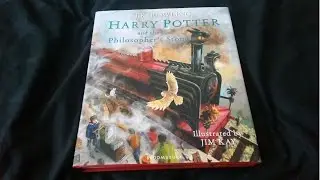 Harry Potter and the Philosopher's Stone Illustrated Edition Unboxing