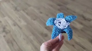 Amazing Woolen Flower Craft Idea using Hands - Easy Woolen Flower Making