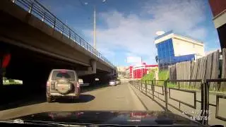 Что за манера - цеплять соседний ряд перед поворотом?