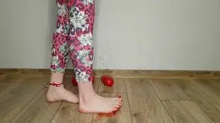 Crush Tomatoes under my sweety Barerefeet 