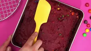 M&M'S Red Velvet Bars