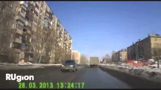 ДТП.Вот  обкуриный придурок  за рулем Газели.Жесть