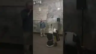 А я повторяю вновь и вновь...@YuriyAntonov  @aleksandrfedoseev #cover #music #музыкавметро