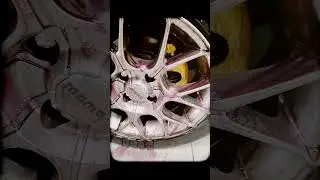 Очиститель дисков и кузова с индикатором. #автокосметика #magvit #чистыйавтомобиль #защитаавто