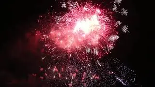 Салют Победы на Поклонной горе. 9 мая 2021.