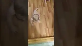 Когда ходить еще не научился, а плавать в ванной любишь!