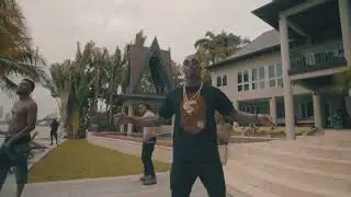 Beezo ft Strap - On A Wave