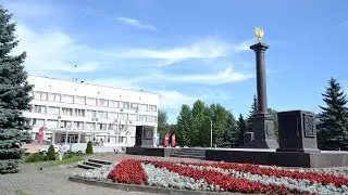 Торжественная церемония поднятия государственного флага России. Тихвин. 22 августа 2020 года.