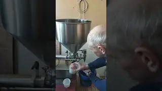 Дозирование лечебной глины на дозаторе УД-1П