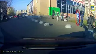 Пьяный пешеход в Колпино