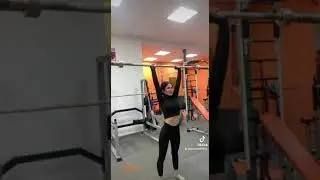 Жим 20 кг 💪 #covermusic #спорт #спортсмены