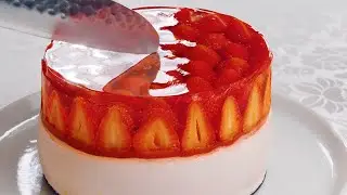 Strawberry Cake in 1 seconds! / Wow Yummy PLUS