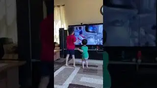 Playing with Playstation Camera -PS4 Playroom-Astro Bot