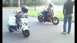 Скутер против байка