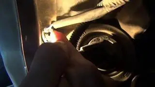 Replace bulb front marker light on Toyota Corolla