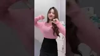 Tiktok cecan goyang hot 😍🤤 @desiatmo part3 