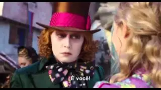 Alice através do espelho trailer