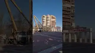В г. Мелитополь на площади Победы уже убрали елку
