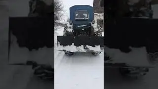 Т 40 АМ ЧИСТИТ СНЕГ