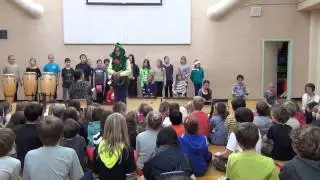 Masha. Deep Cove mini concert french immersion classes. 00188