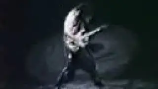 Steve Vai Simulates Bombs with his guitar - AMAZING !!!