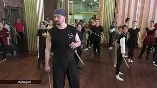 В Магадан приехал заслуженный артист Кубани Валерий Курилов