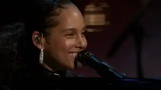 Alicia Keys performs Tupac Shakur medley at the 2017 Rock & Roll Hall of Fame Induction Ceremony 108