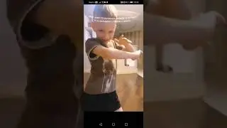 В Главных Ролях: