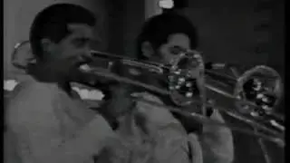 OSCAR D' LEON Y WLADIMIR SALSA MAYOR TE LLAMO
