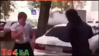 Драка школьников  . Почти бокс или борьба без правил .