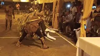 masque saaplô de Tibéta en action au FECAM 2022