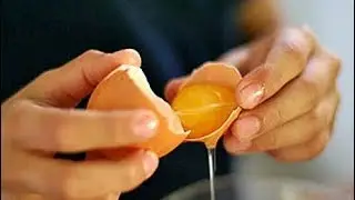 Как определить порчу яйцом