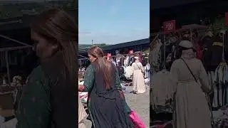 লন্ডনে বাংলাদেশের মত বাজার বসেছে 😲