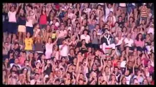 Laura Pausini - Un'emergenza d'amore - Laura Live World Tour 2009.wmv