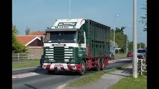 some Scania truck photos with livestock trailers