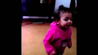 Kyandi dancing