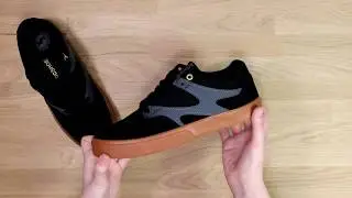 DC Kalis Vulc Trainers in Black/Grey