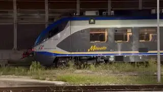Minuetto rientra nel deposito locomotive di Trento a fine servizio.