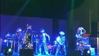dancing mirror men | Mirror Costume | Roaming Dancing Mirror Men | Mirror Suits | Dancers for Hire
