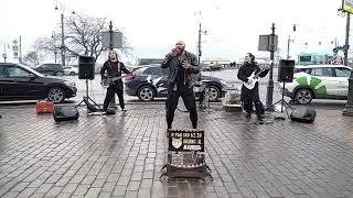 УЛИЧНЫЕ МУЗЫКАНТЫ ПИТЕРА. гр.МЕДВЕДЬ (1),13.04.24.
