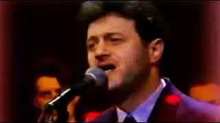 Валерий Дайнеко. Матчын спеў