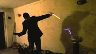 Тесла Шоу в  Гараже  часть 4   Tesla coil Tesla show