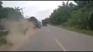perjuangan sopir #storytrukmbois #storytruck #storywa #truckindonesia #truckoleng #truckviral2022