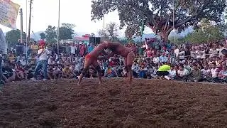 भारत का उभरता हुआ पहलवान हरेंद्र पहलवान रसूलपुर और बाबा फरीद पहलवान दीनानगर की रोमांचक कुश्ती