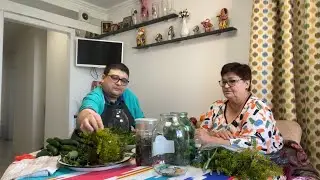 Квасим огурцы по рецепту мамы Люси, беседуем