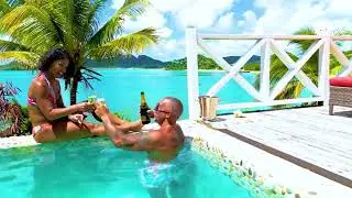 Honeymoons & Anniversaries at Cocobay Resort