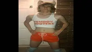 Meanwhile at Femboy Hooters: