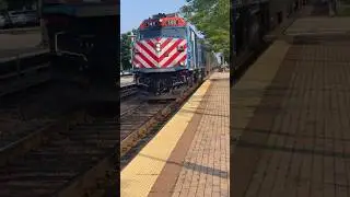 Metra #148 leads express train | 393 | Glencoe, IL